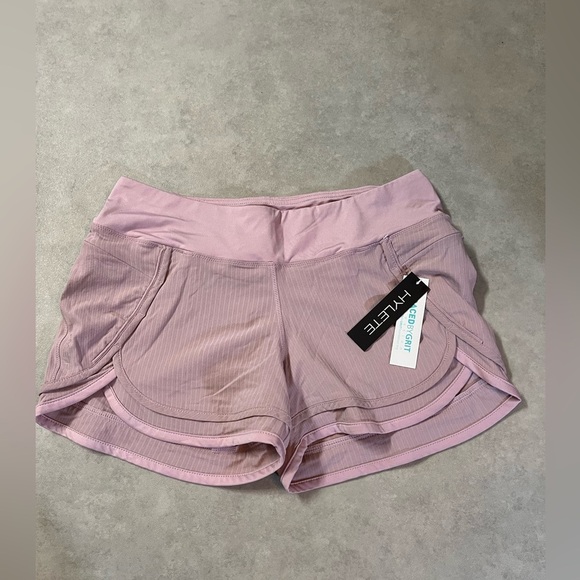 NEW “Iris Lined” Hylete shorts. Athletic. Workout. Gym. MEDIUM - Picture 2 of 8